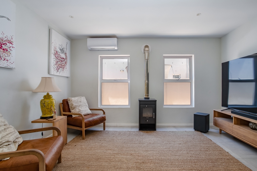 3 Bedroom Property for Sale in Mountain Crest Private Estate Western Cape